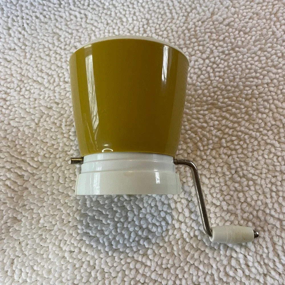 Vintage Federal Housewares Nut Chopper Mustard Yellow Gold‎ Glass Jar Nibot Corp